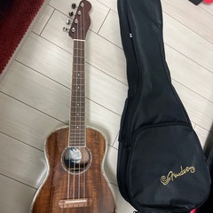 fender ウクレレ