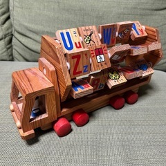 木のおもちゃ　車　バス　アルファベット　知育玩具　英語　回転