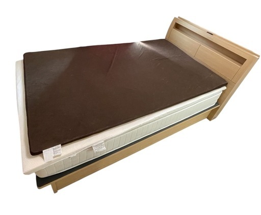 美品 ニトリ ベッドフレーム&マットレス3つ付き 跳ね上げ収納 セミダブル