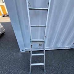 脚立の画像