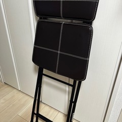 折りたたみ椅子の画像