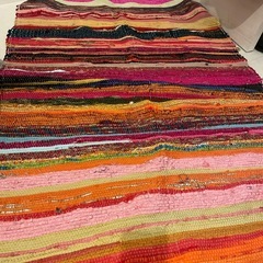 美品！カラフルラグの画像
