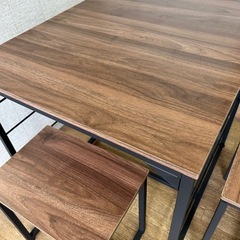 ダイニング　テーブルの画像