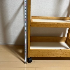 木製ハンガーラックの画像
