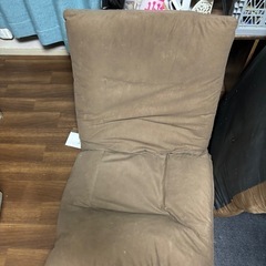折りたたみ座椅子