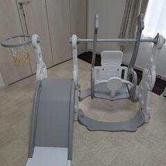 室内遊具（滑り台、ブランコ、ゴールネット）