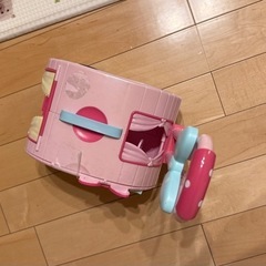 ベビーおもちゃカーの画像