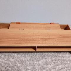 モニタースタンド