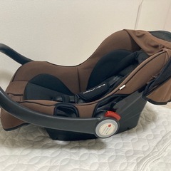 チャイルドシート　美品　付属品完備　生後0ヶ月　トラベルシステムの画像