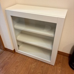 IKEA ガラス扉　キャビネット
