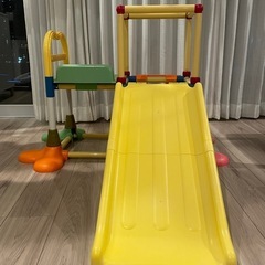 子供用ジャングルジム　滑り台