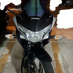 急ぎの為5万値下げ中(><)Araiフルフェイス付き！全体画4枚...