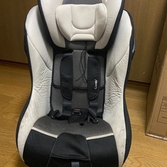 コンビ Combi チャイルドシート