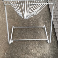 ズボン　ハンガーラック