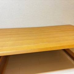 【6/27までの引き取り限定】天然木センターテーブル (アケビ 135)  ニトリの画像