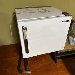 レトロ冷蔵庫(SANYO)通電確認済みの画像