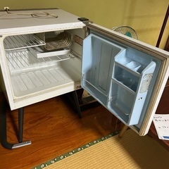 レトロ冷蔵庫(SANYO)交渉中