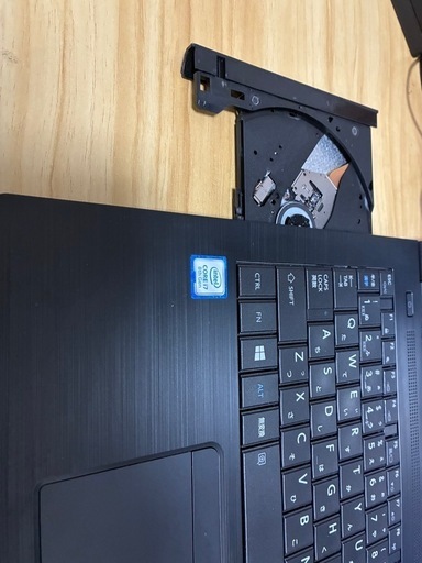 東芝 TOSHIBA B55/CN 第8世代 Core i7 / メモリ16GB / SSD256GB / DVDドライブ /