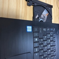 東芝 TOSHIBA B55/CN 第8世代 Core i7 / メモリ16GB / SSD256GB / DVDドライブ / の画像