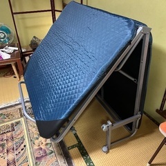 折り畳みベッド
