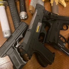 刀　銃　オモチャまとめ売り　フドウ雷鳴剣
の画像