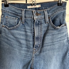 Levi’s リーバイス マムデニムの画像