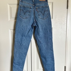 Levi’s リーバイス マムデニムの画像