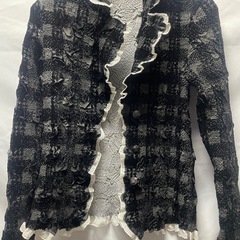 YUKI TORII ユキトリイ　Gプリーツジャケット 上品フリル黒カーディガンの画像
