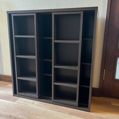 単行本棚の画像