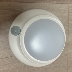 ライト　照明　シーリングライト　センサーライト