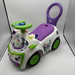 ディズニー バズライトイヤー 足蹴り車 手押し車 乗用玩具