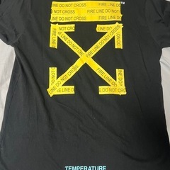 今日取りに来れる方限定値下げ　Tシャツの画像