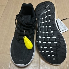 ☆adidasスニーカー25cmの画像