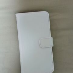 手帳型ケースを売ります。の画像