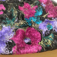 ポーチ　布製　黒×花の画像