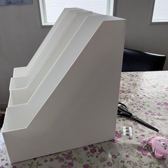 A4ファイル(ニトリ)4つ