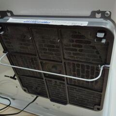 石油ストーブ　ファンヒーターの画像