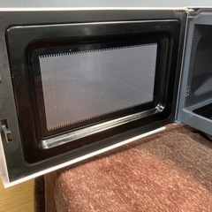 アイリスオーヤマ　IRIS OHYAMA 2020年製　電子レンジ 700W 50Hz専用の画像