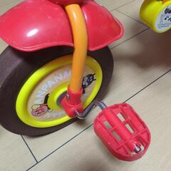 アンパンマン三輪車の画像