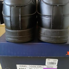 XRUNスニーカー26.0㎝　新品の画像