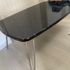 折りたたみテーブルの画像