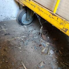カゴ台車の画像