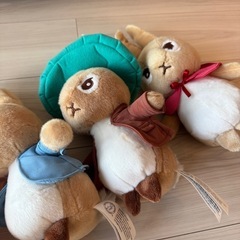 ピーターラビット ぬいぐるみ 4つの画像