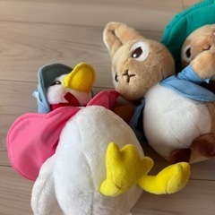 ピーターラビット ぬいぐるみ 4つの画像