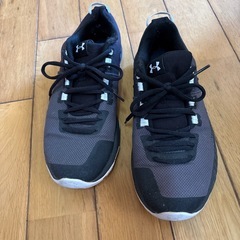 【お取引中】UNDER ARMOUR 26.5cmの画像