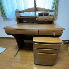 サンデスク　光製作所　Sundesk Hikari furniture  学習机の画像