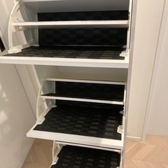 IKEA イケア　BISSA　スリム靴箱の画像