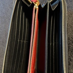 PRADA サフィアーノ　ラウンドファスナーの画像