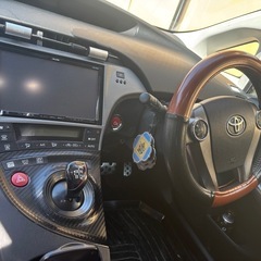 トヨタ　TOYOTA プリウスGsの画像
