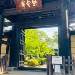 お寺のお掃除